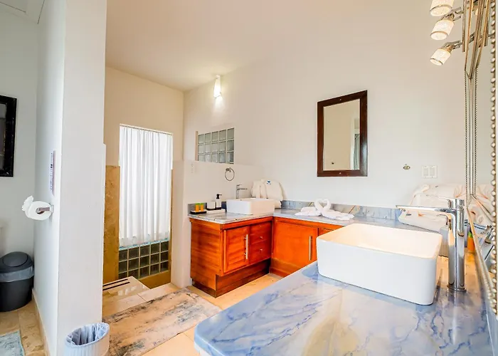 The Fox - Waterfront, 2 Private Pools, Own Boat With Captain, Free Shuttle Villa *