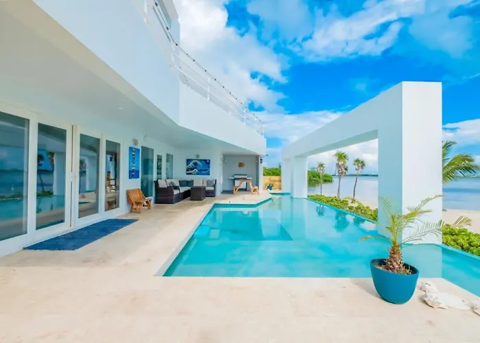 The Fox - Waterfront, 2 Private Pools, Own Boat With Captain, Free Shuttle *