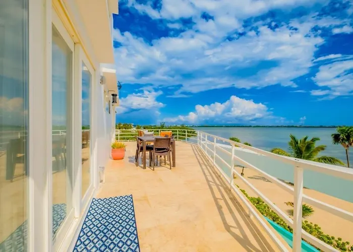The Fox - Waterfront, 2 Private Pools, Own Boat With Captain, Free Shuttle