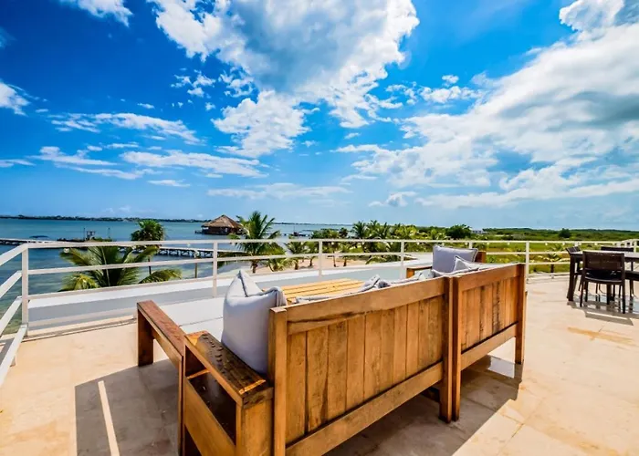 The Fox - Waterfront, 2 Private Pools, Own Boat With Captain, Free Shuttle * San Pedro (Ambergris Caye)