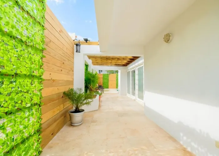 The Fox - Waterfront, 2 Private Pools, Own Boat With Captain, Free Shuttle San Pedro (Ambergris Caye)